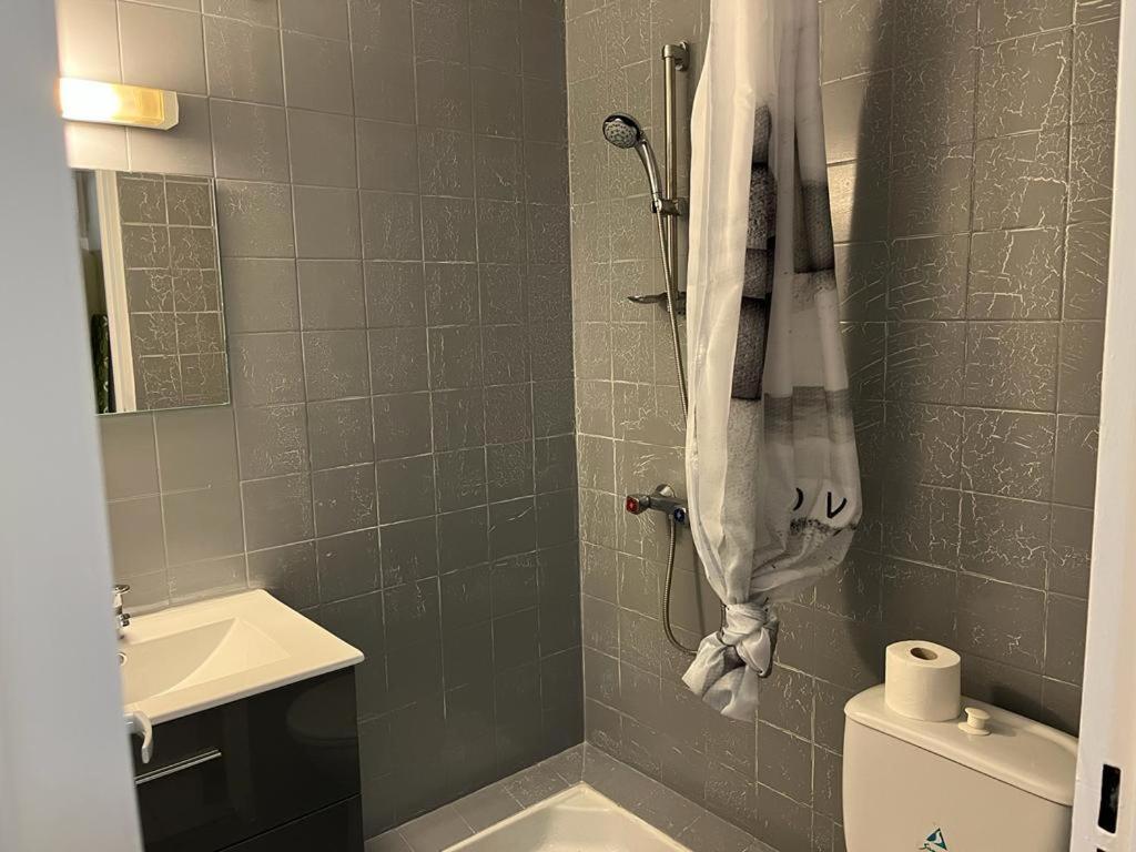 Agreable Appartement En Rez-De-Jardin A 450M De La Mer سانت آن المظهر الخارجي الصورة